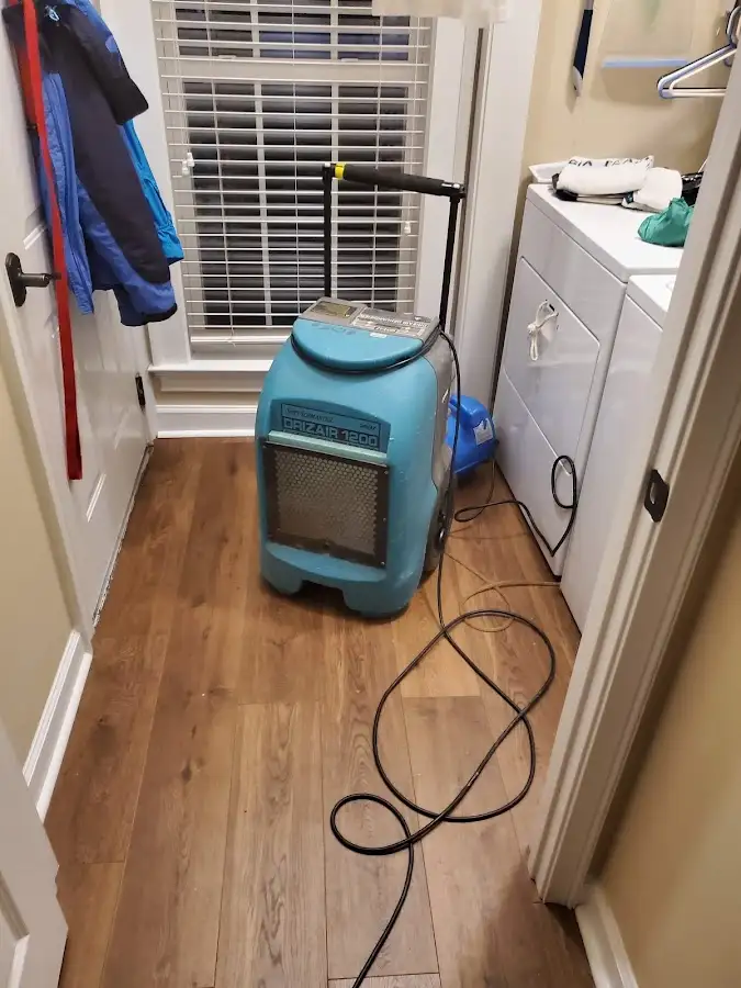 Commercial dehumidifier deployed for Crawl Space Restoration in Hallsville